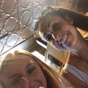 Meet your Posher, Julia